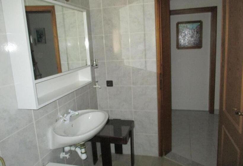 Panzió Guest House Villa Daniel