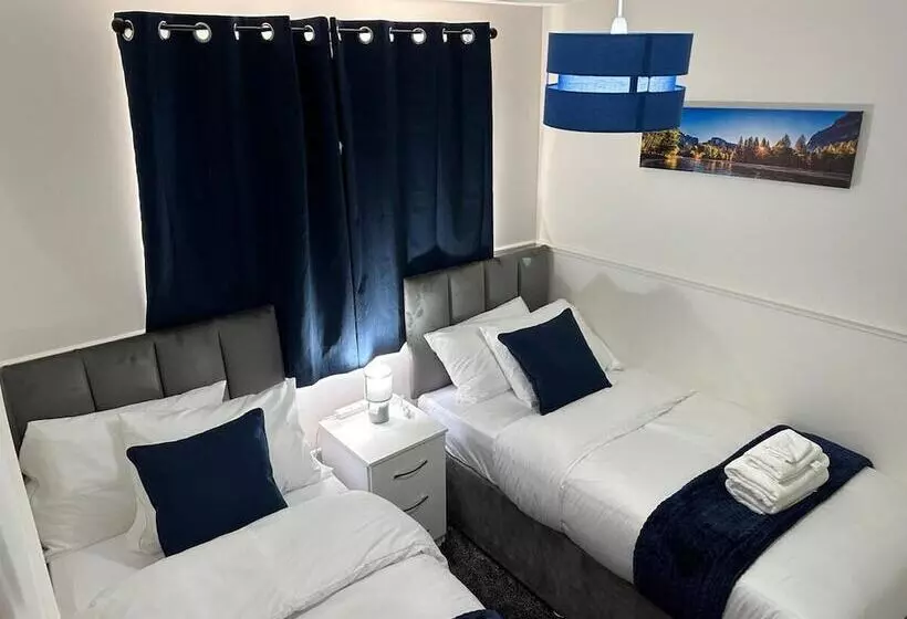 اقامتگاه Affluent Living Apartment Perfect For Contractors