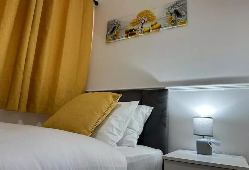 اقامتگاه Affluent Living Apartment Perfect For Contractors