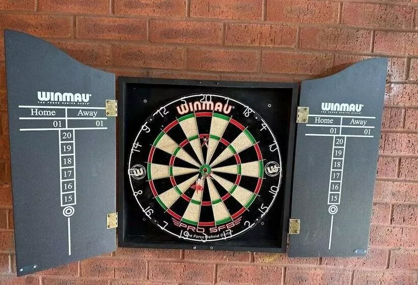 اقامتگاه Affluent Living Apartment Perfect For Contractors