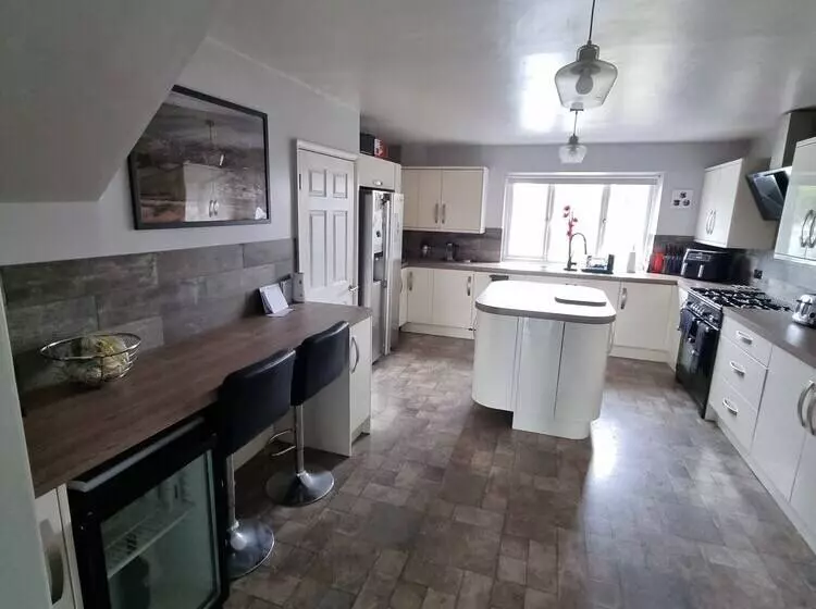 Residenssi Boathouse, Easington Just Minutes From The Sea