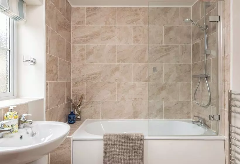 Swallow Cottage @ Olivemead Farm