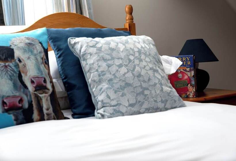 Swallow Cottage @ Olivemead Farm