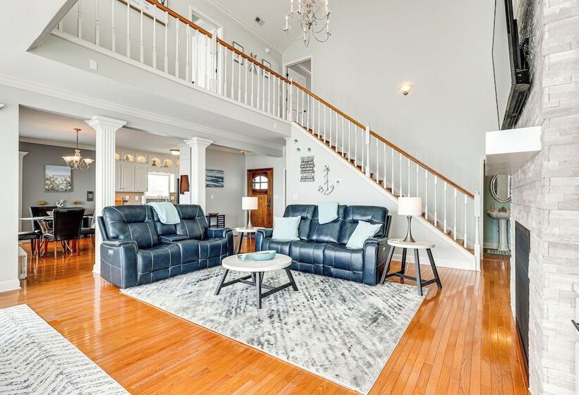 Waterfront Bliss: Wheeler Lake Retreat W/ Dock!