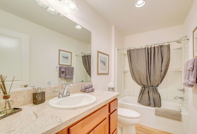 Golfer S Paradise: Wildwood Home W/ Luxe Amenities