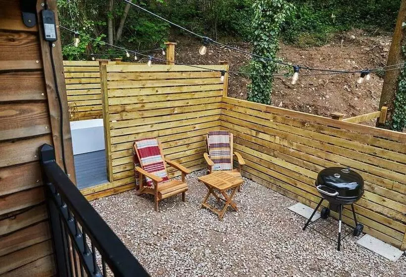 Wildwood Quarry Retreat