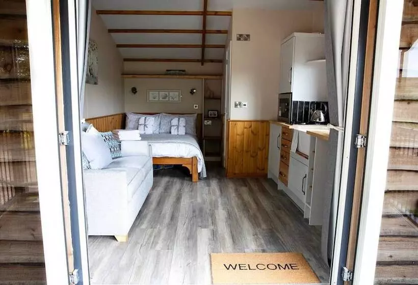 Wildwood Quarry Retreat