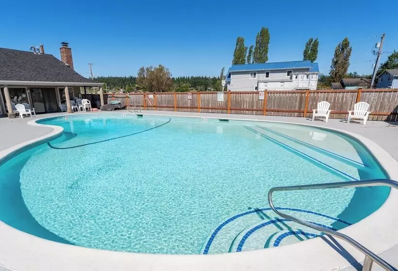 Beachcomber S Bliss By Avantstay Steps To The Beach Ocean Views