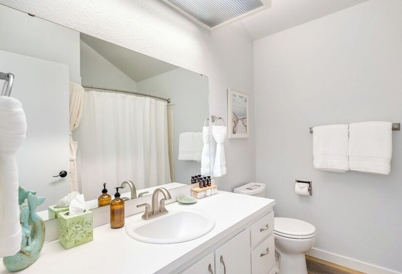 Beachcomber S Bliss By Avantstay Steps To The Beach Ocean Views