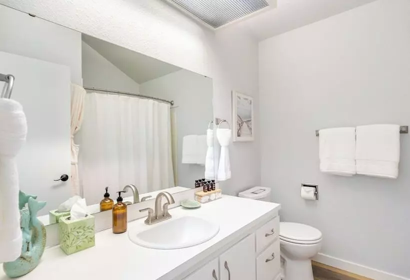 Beachcomber S Bliss By Avantstay Steps To The Beach Ocean Views