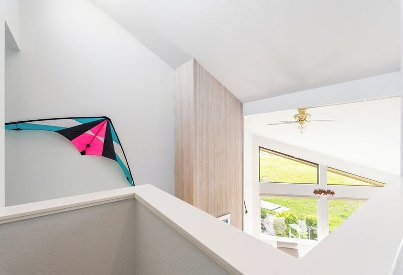 Beachcomber S Bliss By Avantstay Steps To The Beach Ocean Views