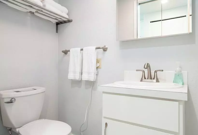 Beachcomber S Bliss By Avantstay Steps To The Beach Ocean Views