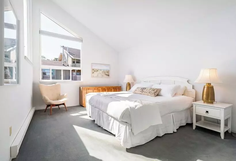 Beachcomber S Bliss By Avantstay Steps To The Beach Ocean Views