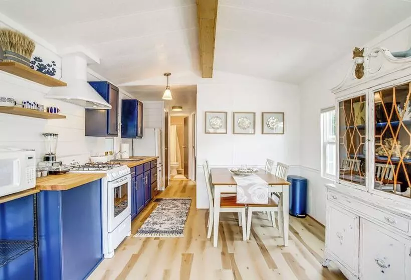 Breezy Ocean Pines Cottage W/ Patio & Pool Access!