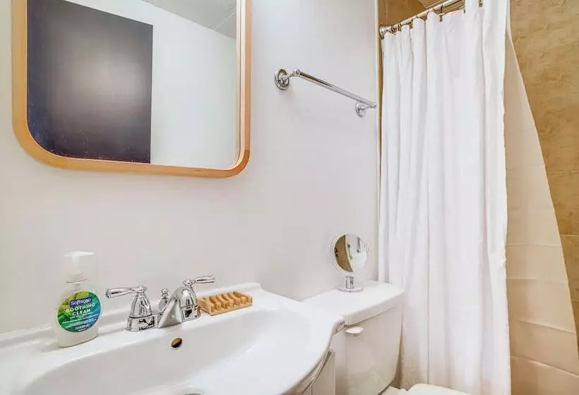 Breezy Ocean Pines Cottage W/ Patio & Pool Access!