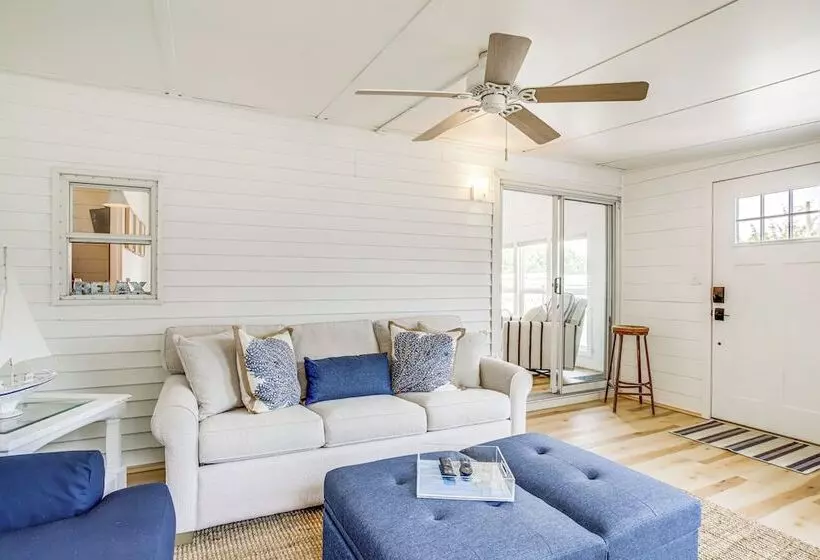 Breezy Ocean Pines Cottage W/ Patio & Pool Access!