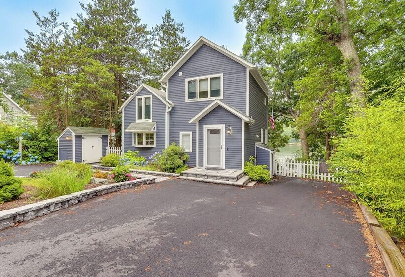 Charming Waterford Home W/ Dock On Niantic River!