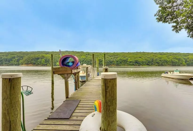 Charming Waterford Home W/ Dock On Niantic River!