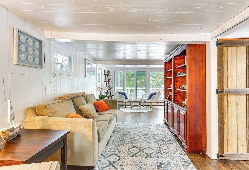 Charming Waterford Home W/ Dock On Niantic River!