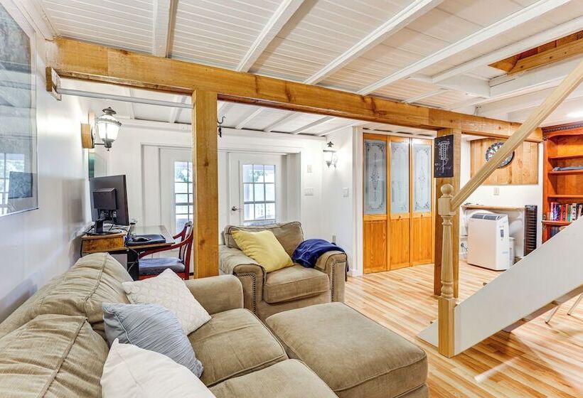 Charming Waterford Home W/ Dock On Niantic River!