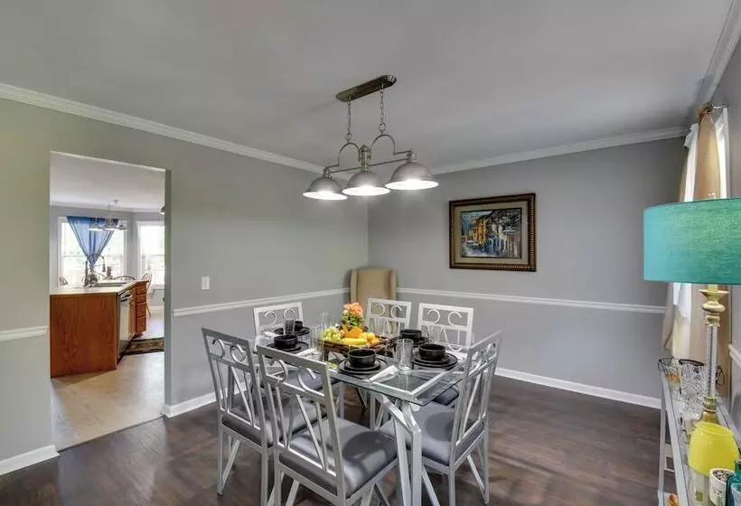 Cleveland Retreat W/ Deck: 2 Mi To Winery!