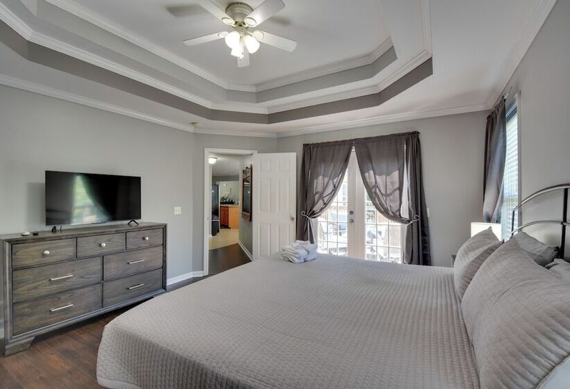 Cleveland Retreat W/ Deck: 2 Mi To Winery!