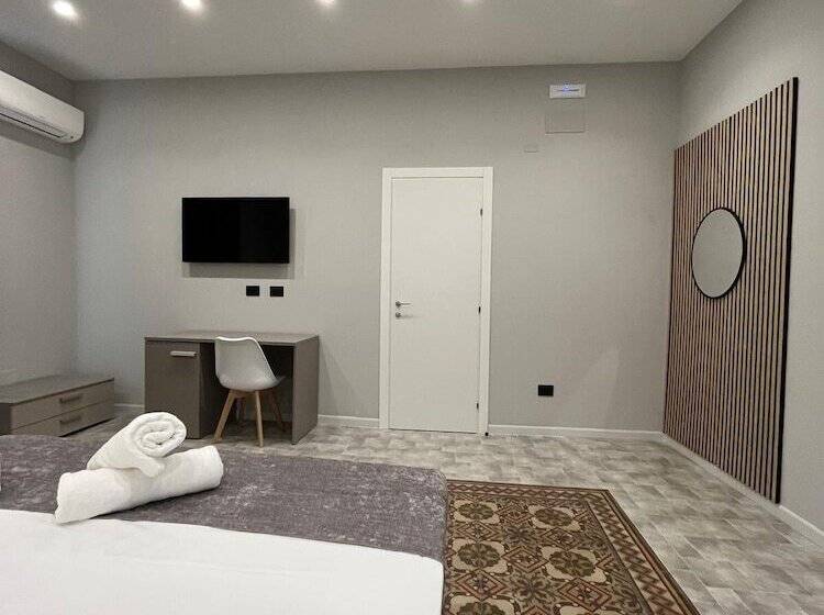 Dana Rooms Bed And Breakfast