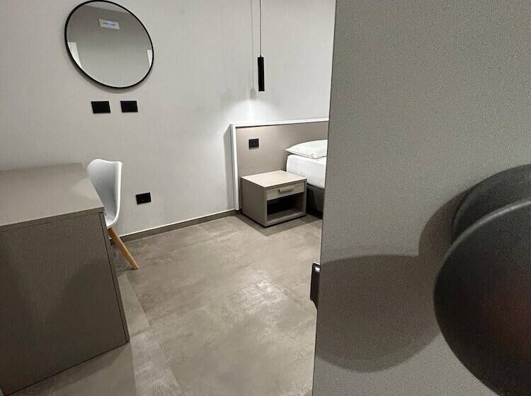 Dana Rooms Bed And Breakfast