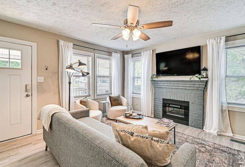 Private Hot Tub & Cold Plunge: Fayetteville Gem!