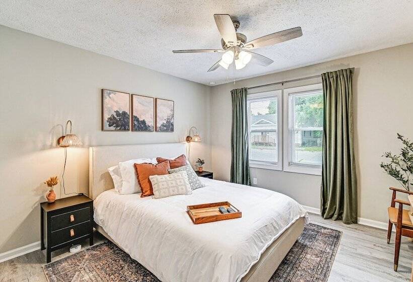 Private Hot Tub & Cold Plunge: Fayetteville Gem!