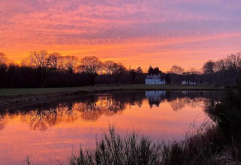 Hotelli Les Hayes En Sologne
