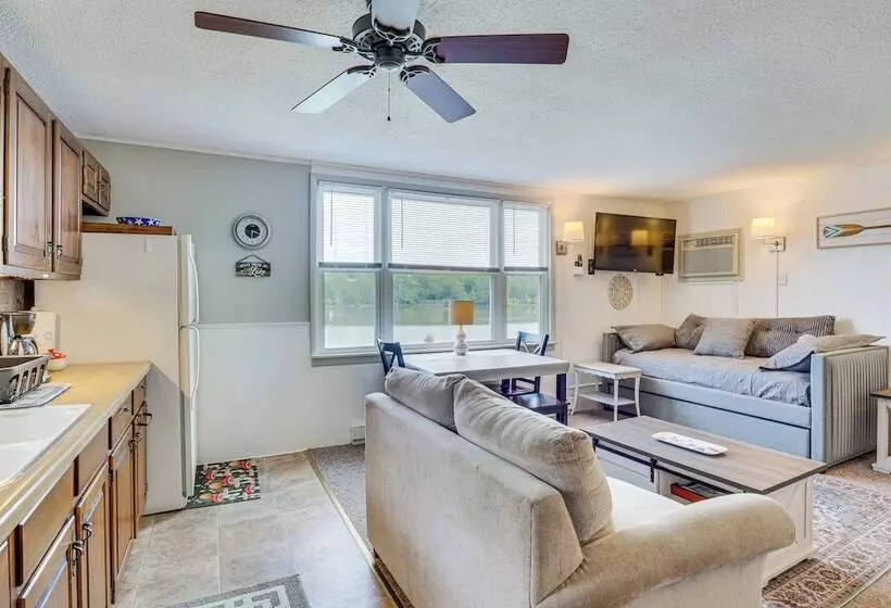 Lake Of The Ozarks Cabin W/ Private Dock + Kayaks