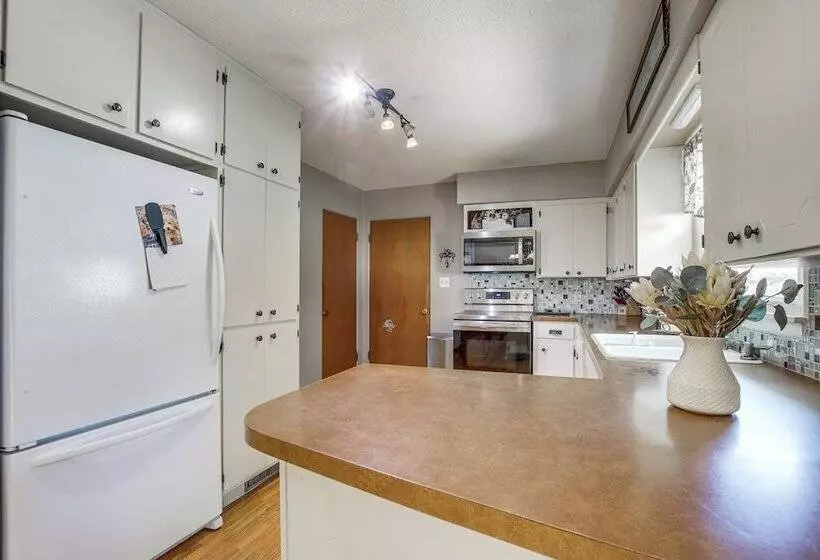 Walk To Park: Waterloo Home W/ Furnished Deck