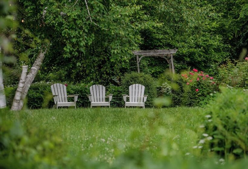 پانسیون 254 South Union Street Guest House