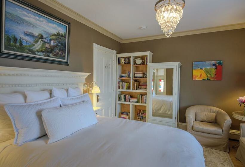 پانسیون 254 South Union Street Guest House