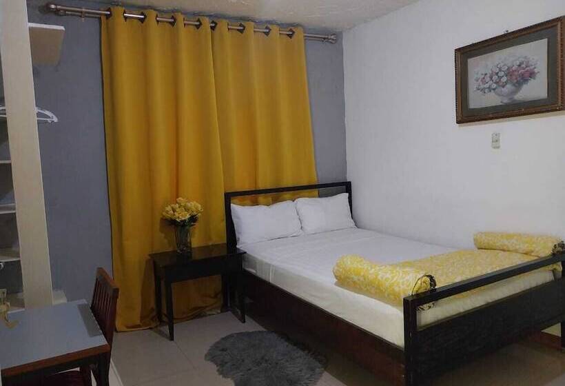 پانسیون Miss. Emily Place