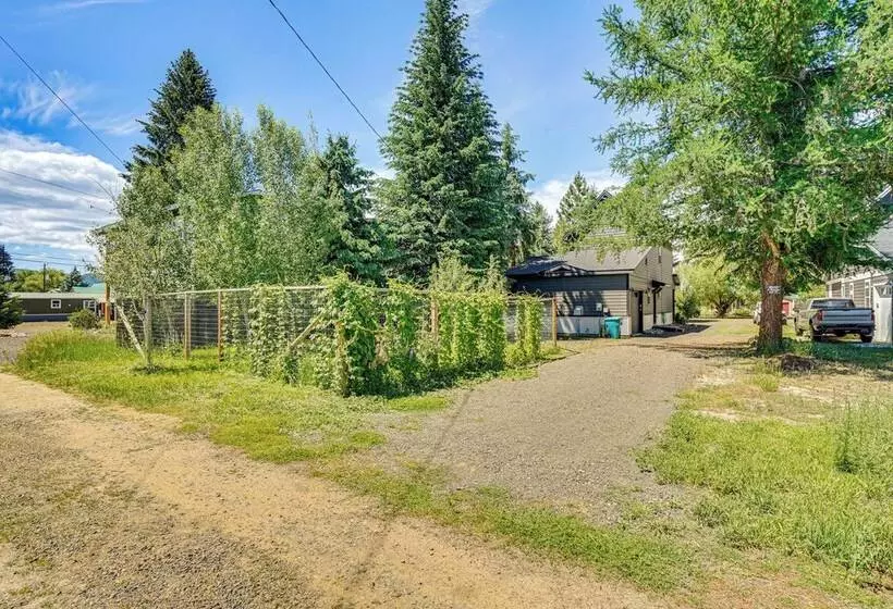 Charming Donnelly Home   1 Mi To Lake Cascade!