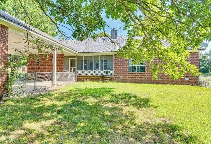Pet Friendly Vilonia Home W/ Fenced Yard & Grill!