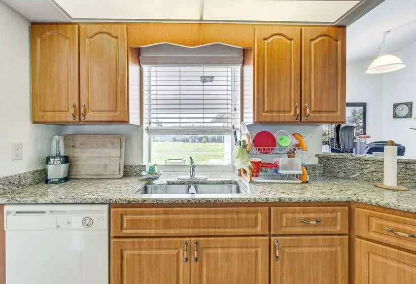 Port Charlotte Home ~ 3 Mi To Beach & Harbor!