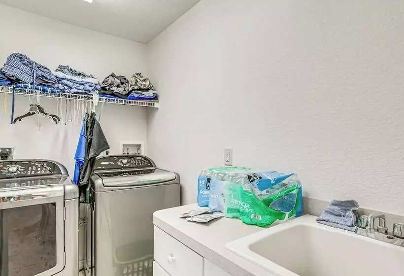 Port Charlotte Home ~ 3 Mi To Beach & Harbor!