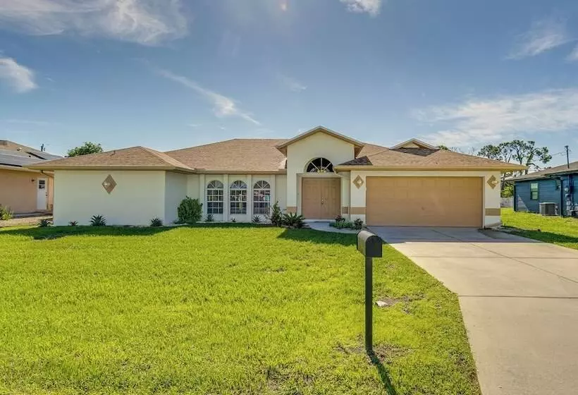 Port Charlotte Home ~ 3 Mi To Beach & Harbor!