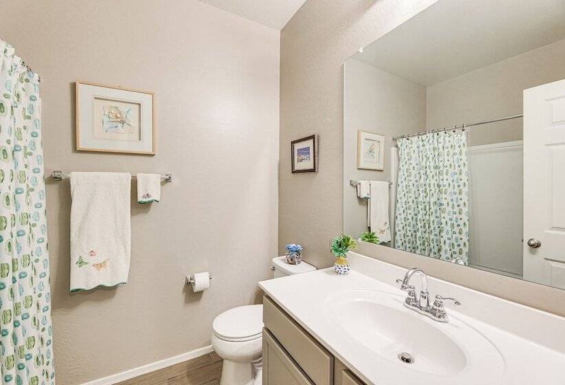 Quiet Casa Grande House Next To Villago Park!