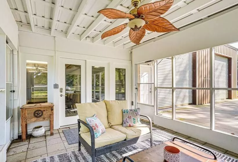 Riverfront Home W/ Boat Launch In Jefferson