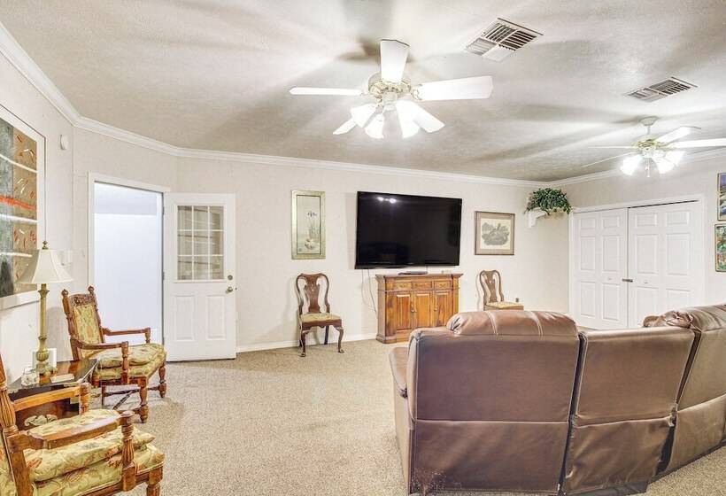 Spacious Bay St Louis Home 1/2 Mi To Old Town!