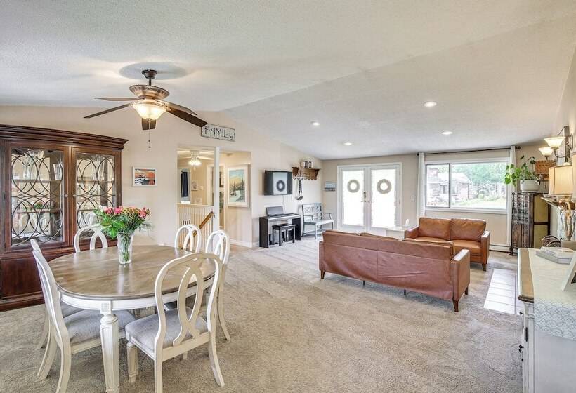 Spacious Eagle River Escape W/ Hot Tub + Views!