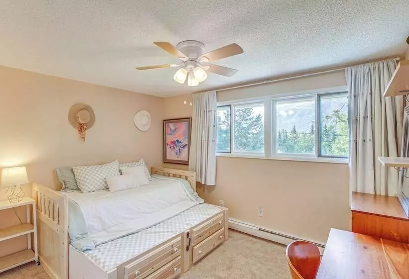 Spacious Eagle River Escape W/ Hot Tub + Views!