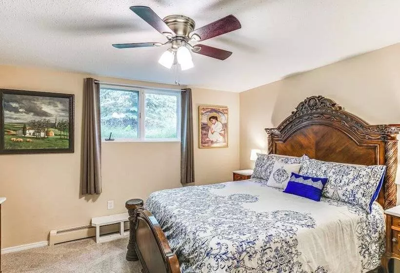 Spacious Eagle River Escape W/ Hot Tub + Views!