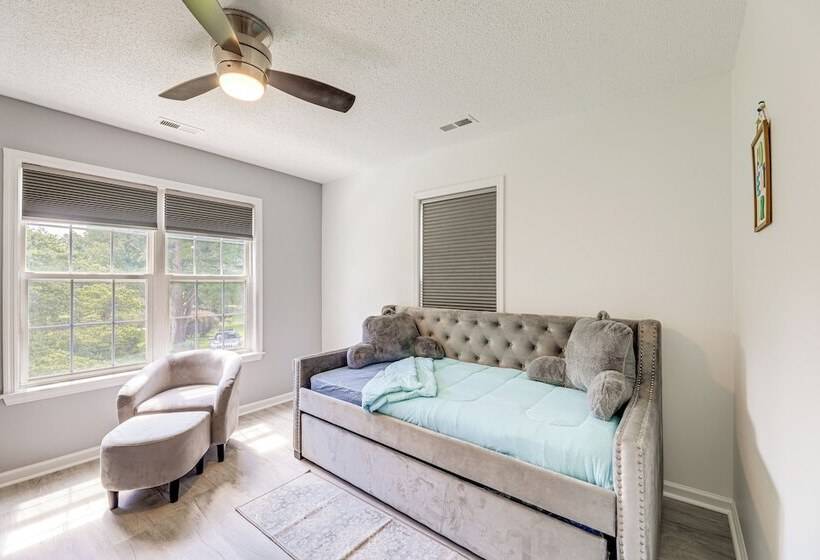 Stella Home W/ River View: 10 Mi To Hammocks Beach