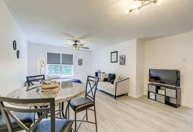 Stella Home W/ River View: 10 Mi To Hammocks Beach