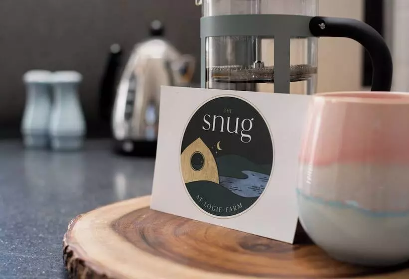 Luxurious Snug With Hottub Which Sleeps 2 In Fife